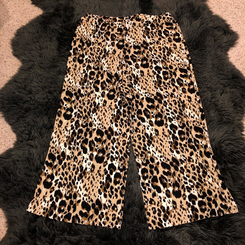 NWOT CatoAnimal Print Pants B17 - Picture 2 of 6